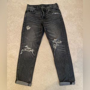 American Eagle Black light washed ripped jeans